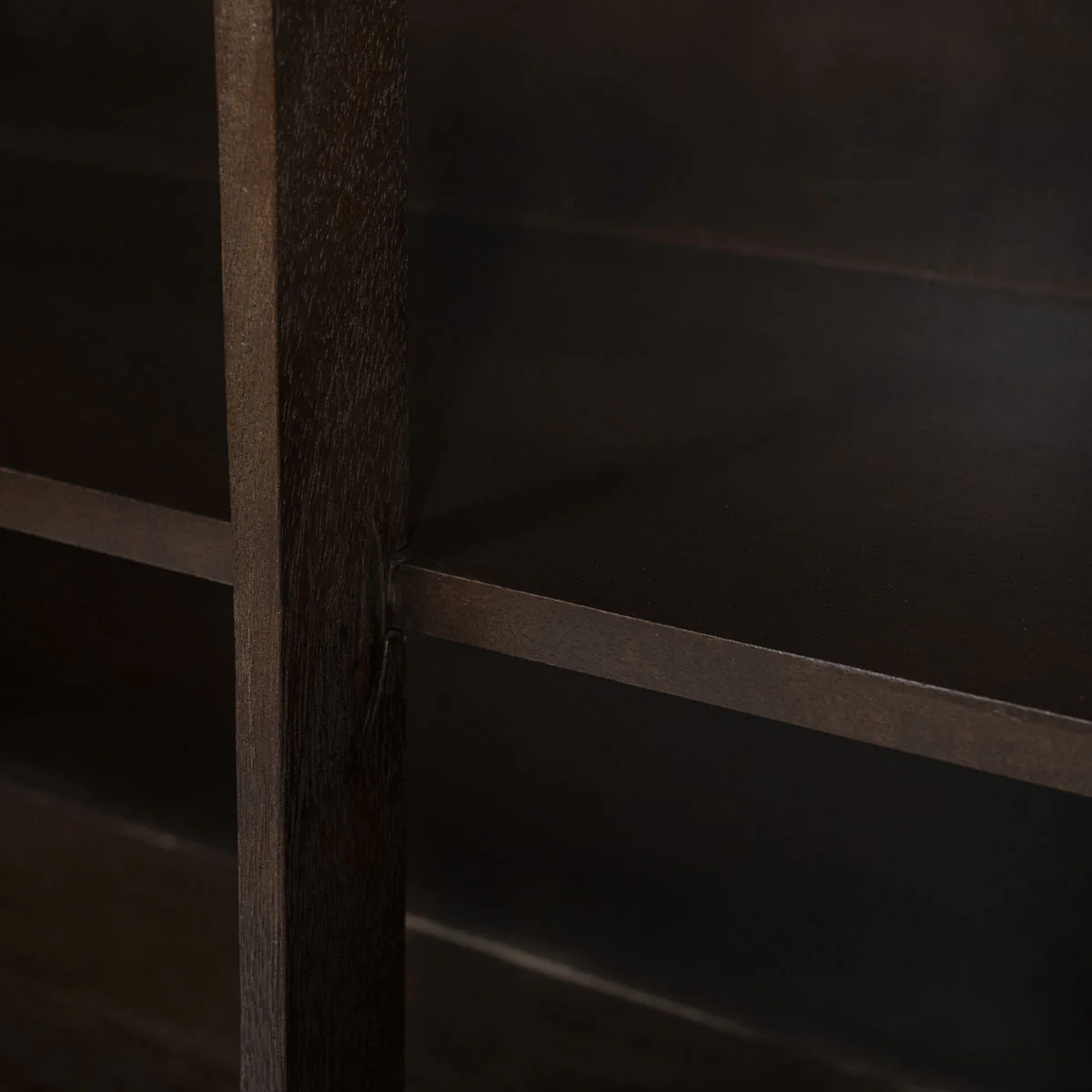 Boekenkast Lio – mangohout & travertin beige groot - Afbeelding 8