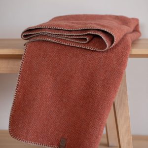 Wollen plaid Merano rood – David Fussenegger 160 x 200 cm