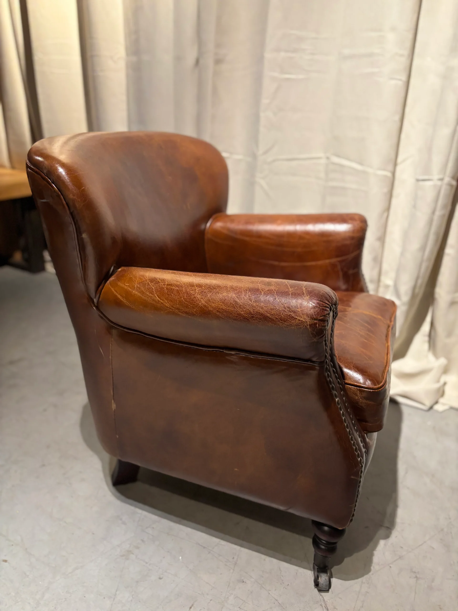 Runderleren fauteuil Klein model Craquelé - Afbeelding 6