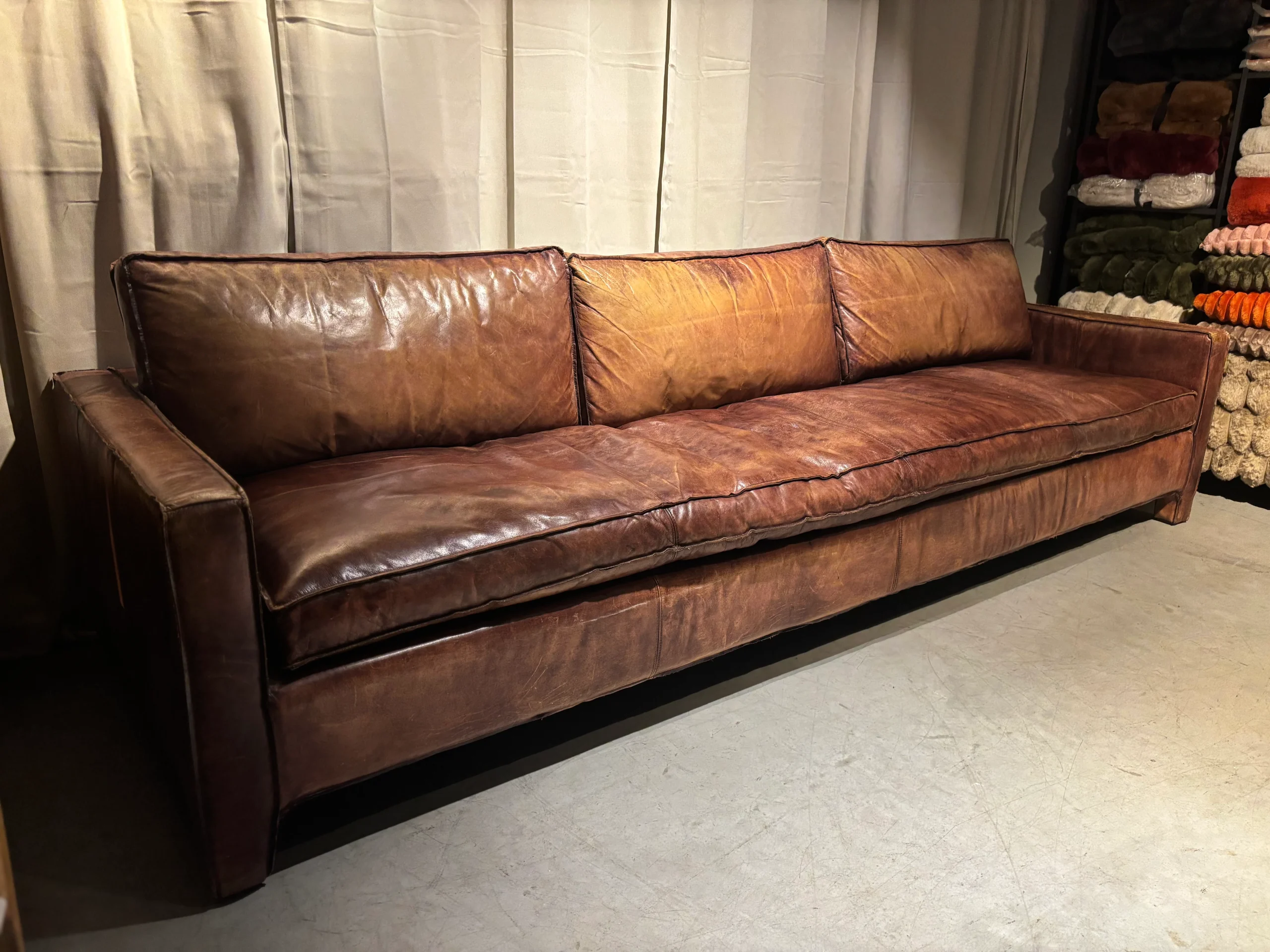 Stoere Vintage Leren Bank 2.90 breed - Afbeelding 2