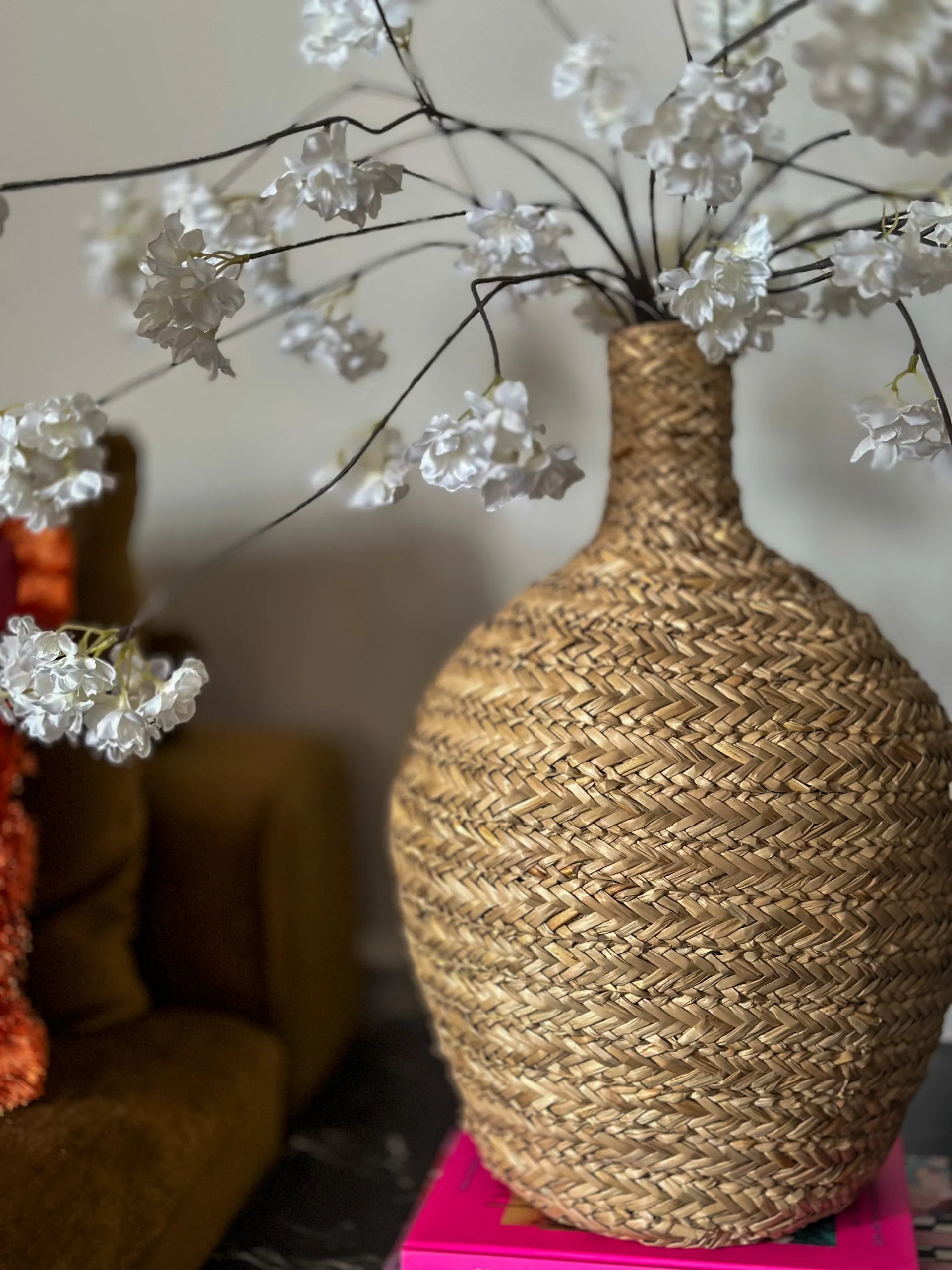 Rotan Tuitvaas met bloesem boeket - Afbeelding 3