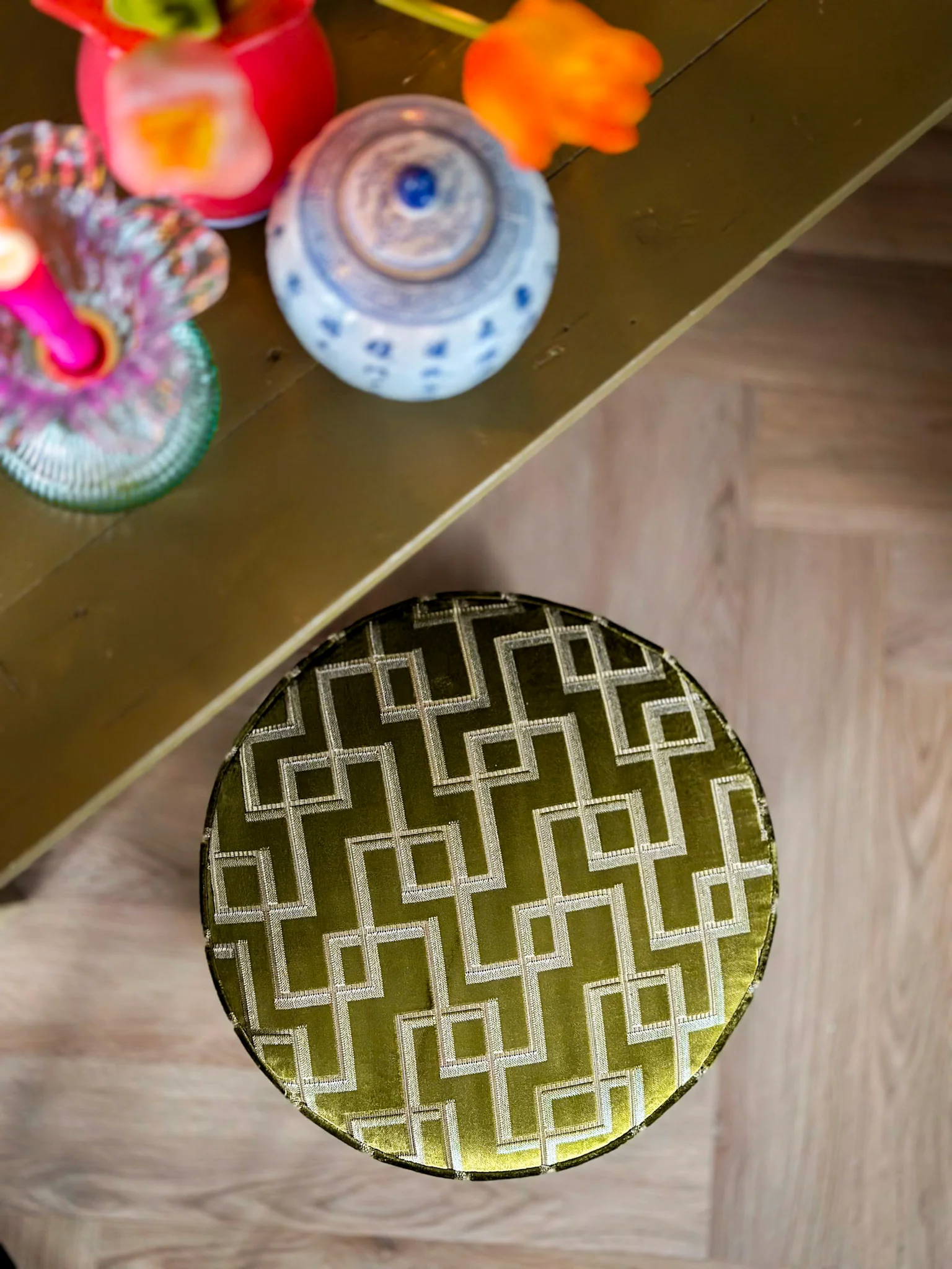 Luxe velvet poef Luna - Afbeelding 3