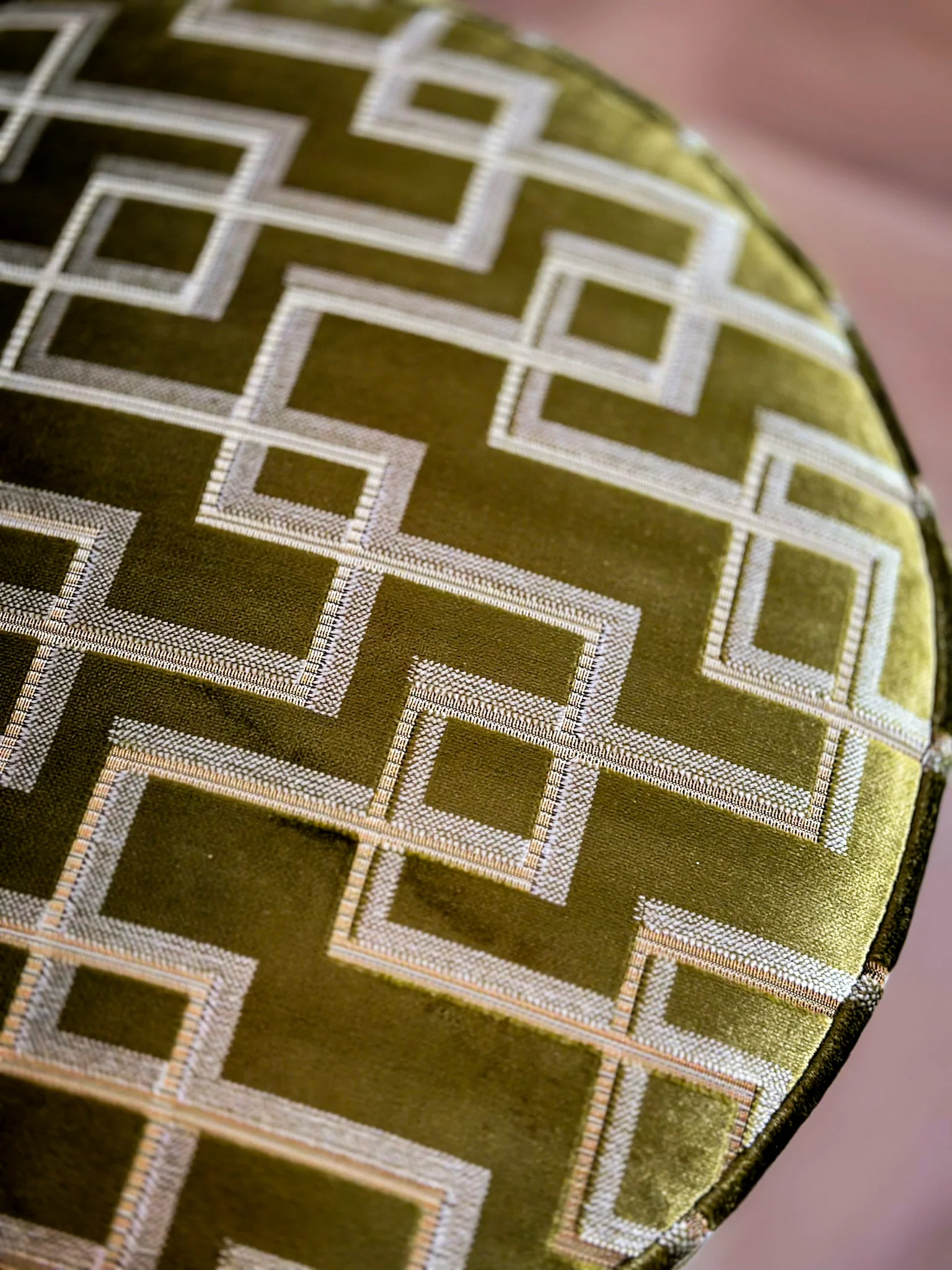 Luxe velvet poef Luna - Afbeelding 4