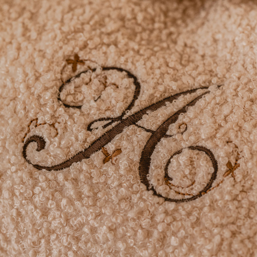 Jollein rugtas met initaal | Boucle | Naturel - Afbeelding 3