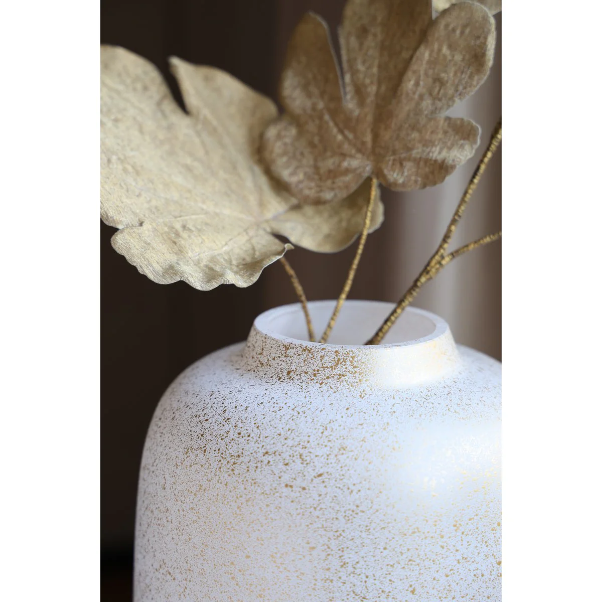 Artic Sparkle Gold vaas – Mondgeblazen gouden vaas met glinstereffect - Afbeelding 4