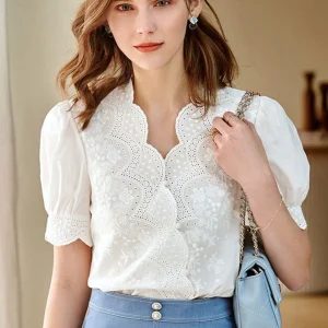 Sophia™ | Elegante Chiffon Blouse met Bloemendetails